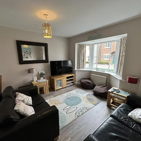 Ferienhaus Newts Place Cottage - Part Of The The Bay Filey Holiday Village With Pool, Gym And Direct Beach Access, Pub, Restaurant, Tennis And Meadows Walks *