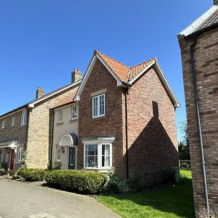 Ferienhaus Newts Place Cottage - Part Of The The Bay Filey Holiday Village With Pool, Gym And Direct Beach Access, Pub, Restaurant, Tennis And Meadows Walks Filey