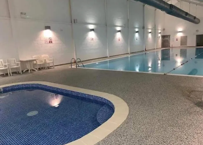 Newts Place - Part Of The The Bay Village With Pool, Gym And Direct Access, Pub, Restaurant, Tennis And Meadows Walks Hébergement de vacances Filey