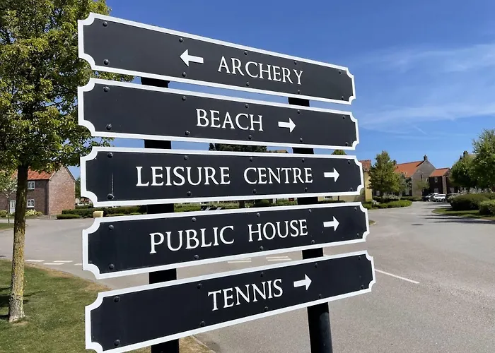 Newts Place - Part Of The The Bay Village With Pool, Gym And Direct Access, Pub, Restaurant, Tennis And Meadows Walks Hébergement de vacances Filey