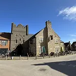 Holiday home Newts Place - Part Of The The Bay Village With Pool, Gym And Direct Access, Pub, Restaurant, Tennis And Meadows Walks *